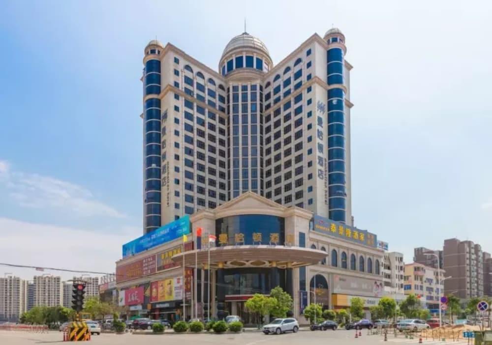 Manhatton Hotel Zhuhai Esterno foto